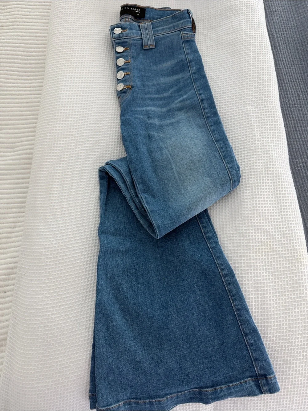 Veronica Beard Sheridan flare jeans in lakeshore
